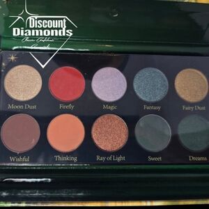 10 Colors - Whymsical Forest Eyeshadow Palette Makeup